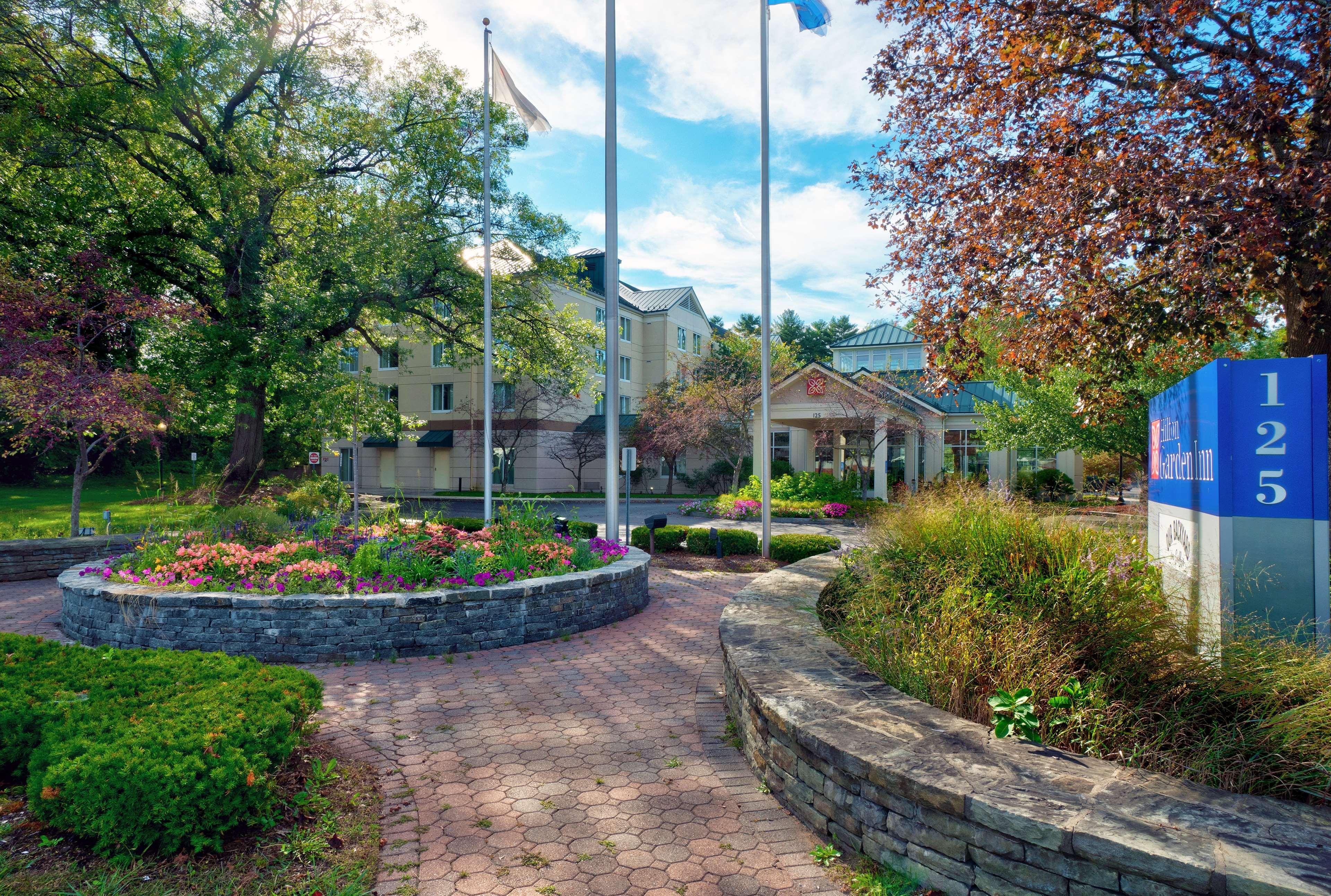 Hilton Garden Inn Saratoga Springs Exterior photo